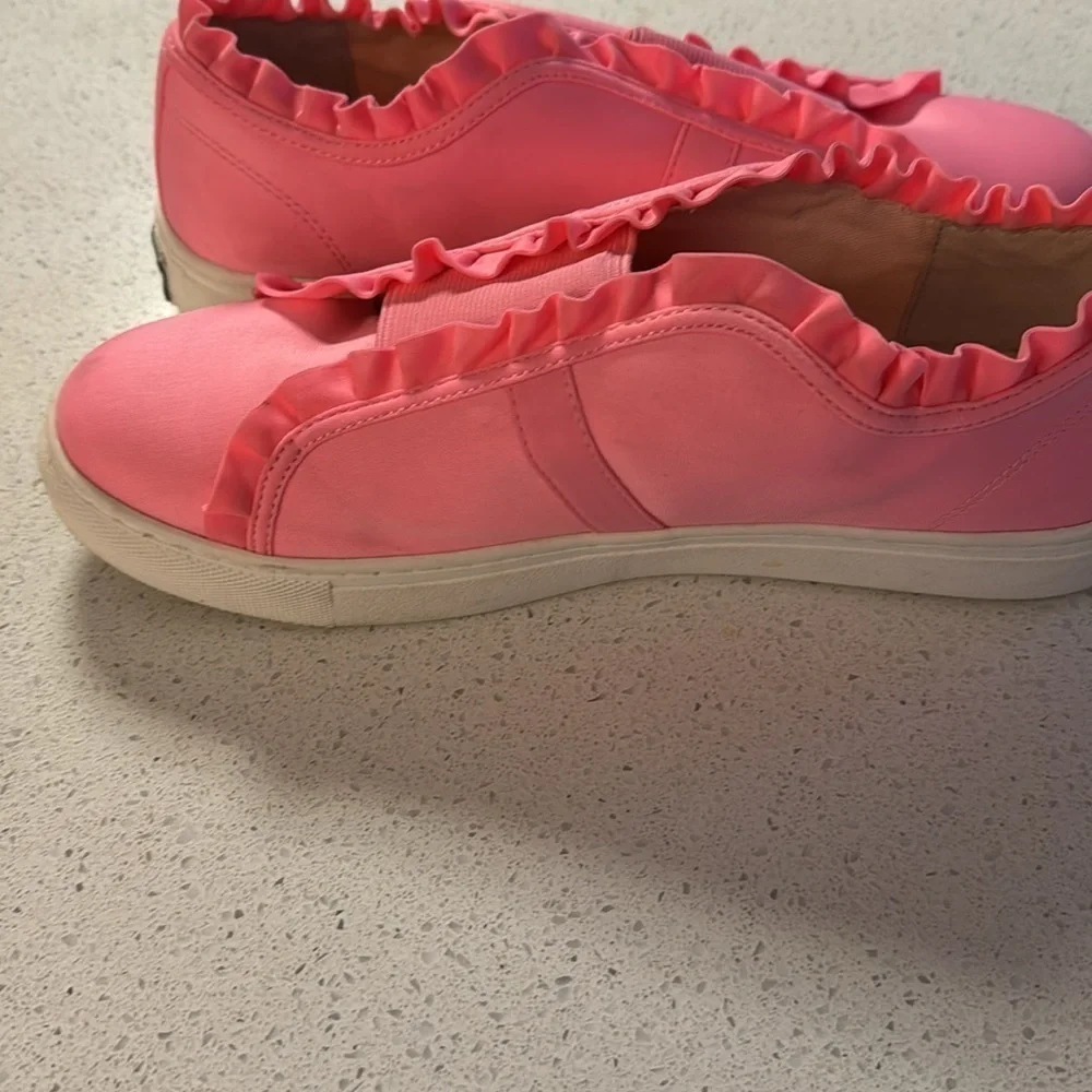🍍 Kate Spade Women Casual Slip On Ruffled Sneakers Lance Neon Pink🍍7.5🍍I2